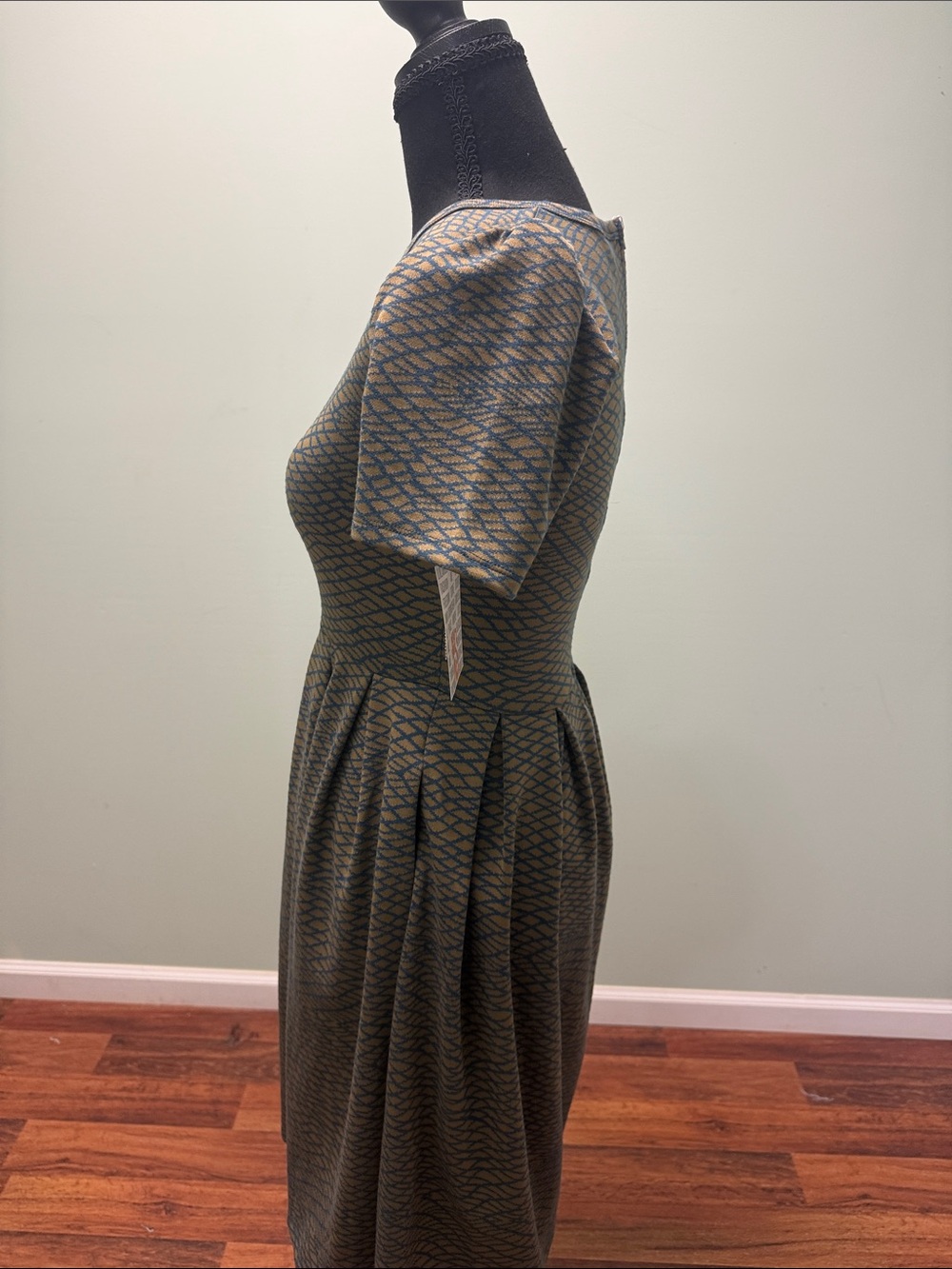 LuLaRoe Olive Green Textured Fit-and-Flare Midi Dress - Picture 4 of 6